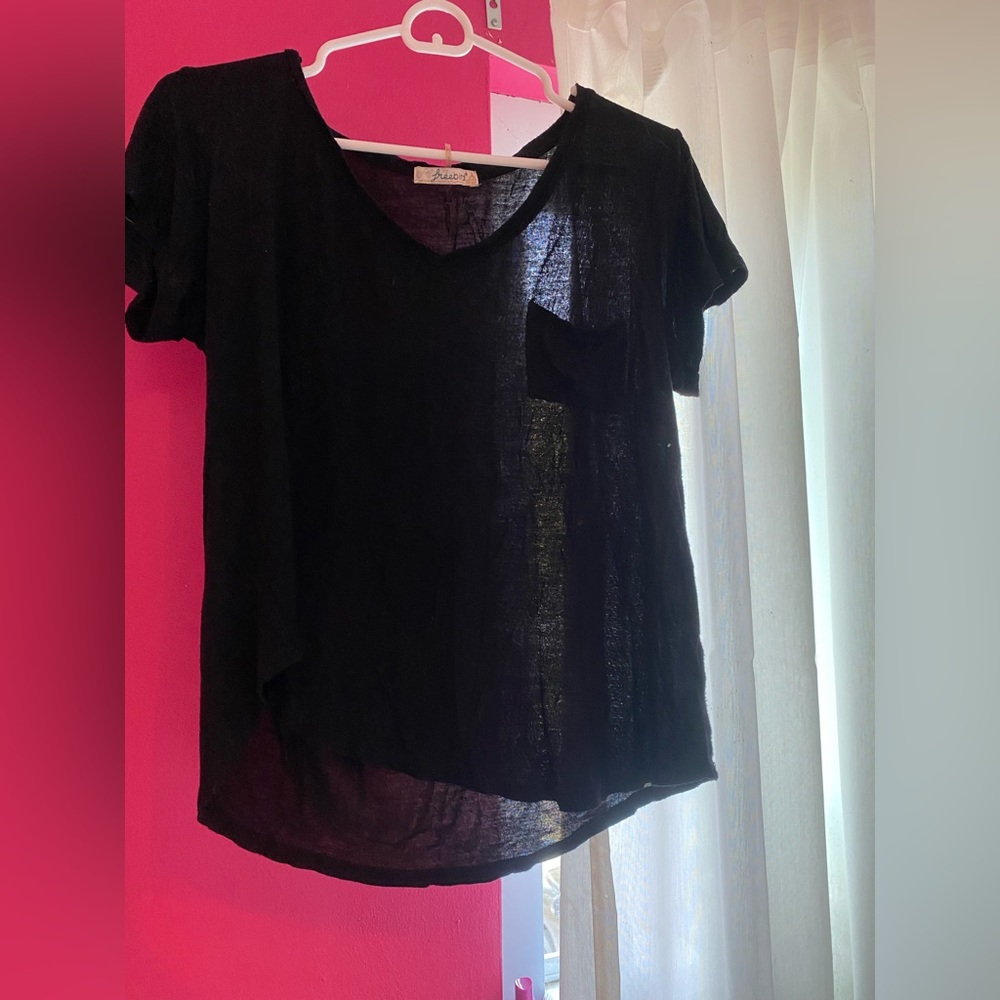 Plain black tshirt